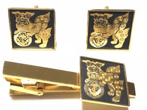 AMITA(amita) original gold .. Kyoto university no. 21 fee total length .. memory west island cheap .( Kyoto university name ...*.. large . chapter ) Tang lion skill tiepin & cuffs 