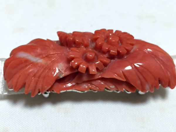 本珊瑚 帯留め サンゴ帯留め 着物 和装小物 ピンク 珊瑚 赤珊瑚 白珊瑚 