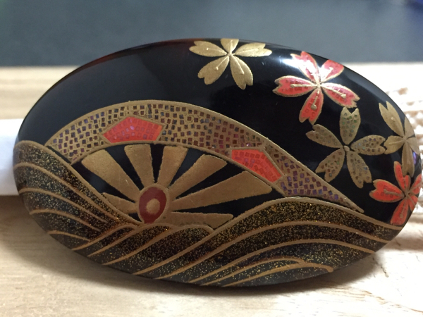 アンティーク 本鼈甲 金蒔絵 螺鈿 折り鶴文 帯留め - greatriverarts.com