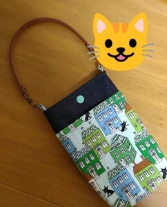 ハンドメイド 大きめ スマホポーチ 斜め掛けバッグ ショルダーバッグ バッグインバッグ ネコちゃん