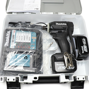 展示品 マキタ 充電式インパクトドライバ TD138DRFXB 黒 14.4V
