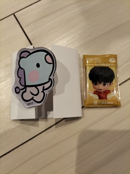 BT21カフェ minini アクリルバッジ MANG
