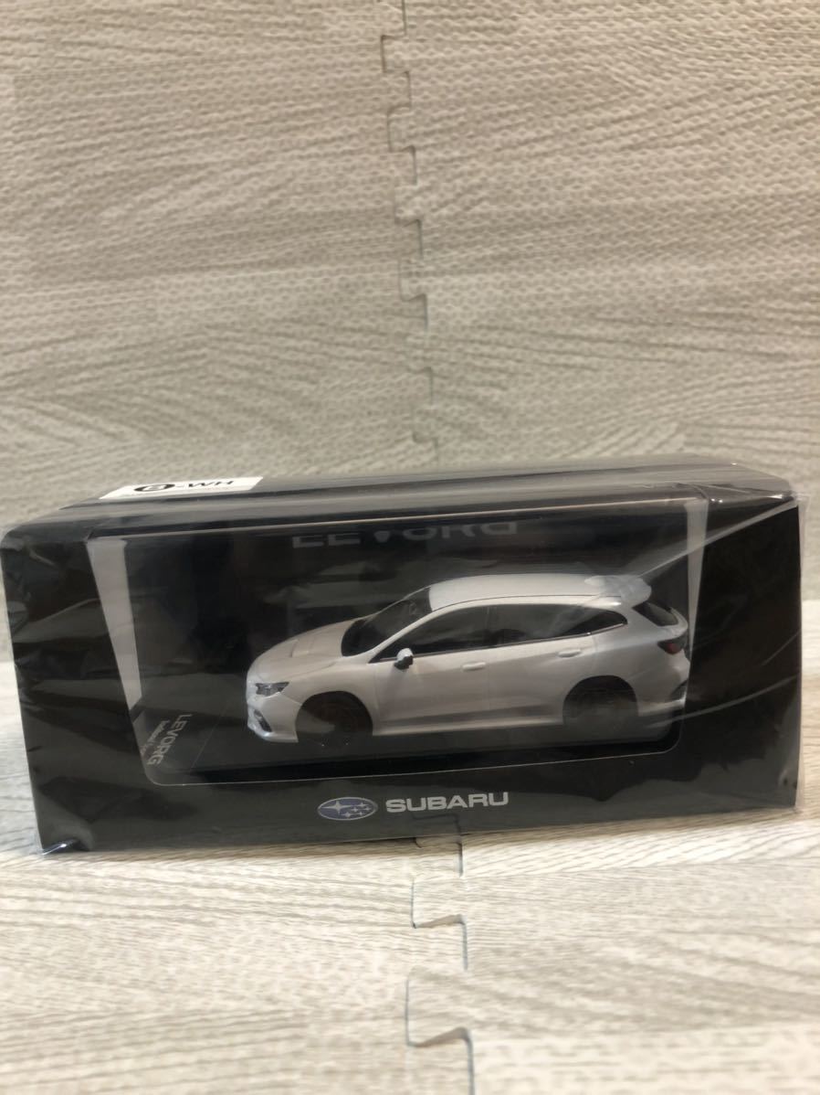 1/43 レクサス LEXUS 新型 IS500 F SPORT ディーラー特注 非売品 成約