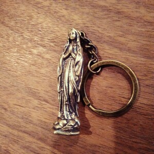 聖母マリア　真鍮　キーホルダー　御守り　キーチェーン　ウォレットチェーン　ブラス　アンティーク　チャーム