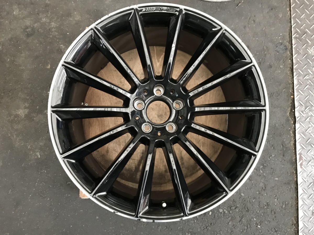 日本最大の ベンツ AMG W257 CLSクラス 純正 20インチ 8J 1本