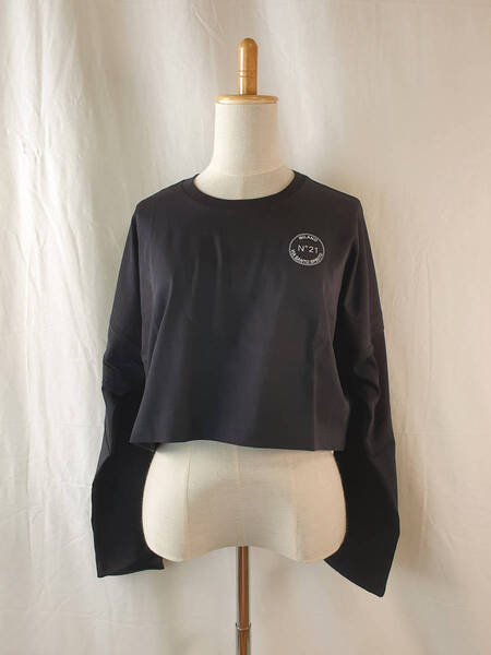 【新品・未使用】N°21 KIDS サークルロゴ black 長袖Tシャツ 14Y N21241N0153