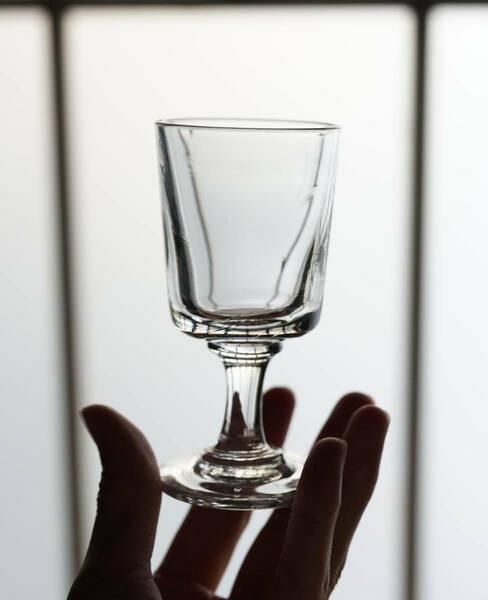 古い手吹きガラスのシンプルな筒型のステム ビストログラス_中 / 19世紀・フランス / アンティーク 古道具 ワイングラス B