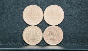 ☆10円硬貨 昭和32年 昭和33年 4枚セット おまとめ 32年×1枚 33年×3枚