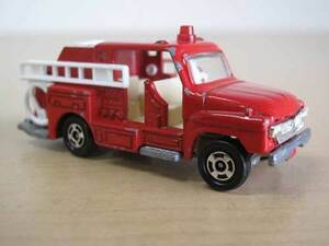 D927 tomica トミカ 1975 ポンプ消防車 MADE IN JAPAN 日本製 TOMY NO.68 S=1/81 ISUZU FIRE ENGINE Used 現状販売