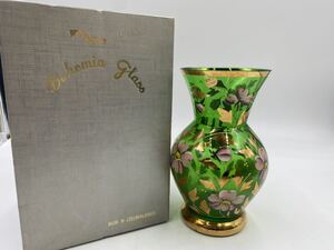 ヤフオク ガラス花瓶 緑 の落札相場 落札価格 ヤフオク ガラス花瓶 緑 の落札相場 落札価格