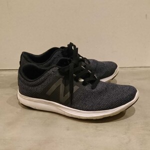 ニューバランス ランニングシューズ スニーカー