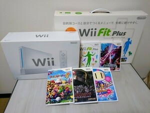 週末限定セール24h以内発送手続任天堂 Wii 本体 シロ Wii Fit Plus バランスボード セット ソフト４点付き