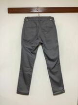 K-543 Levi's リーバイス カラーパンツ W28 グレー_画像2