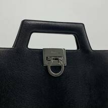 1円〜新品同様 Salvatore Ferragamo フェラガモ メンズ ハンドバッグ トート ビジネス ガンチーニ ロゴ 金具 レザー 本革 黒 ブラック_画像8