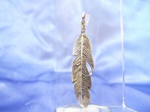  Yokohama newest silver 925SILVER! attraction. silver pendant feather feather middle 4.6g men's lady's postage 220 jpy necklace 74a