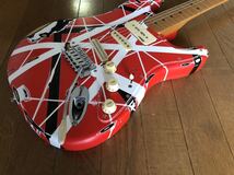 [GT]Fender Stratocaster ST62 ストラトキャスター BLK ベース EVH風カスタムペイント レリックラッカー塗装 Edward Van Halen!_画像3