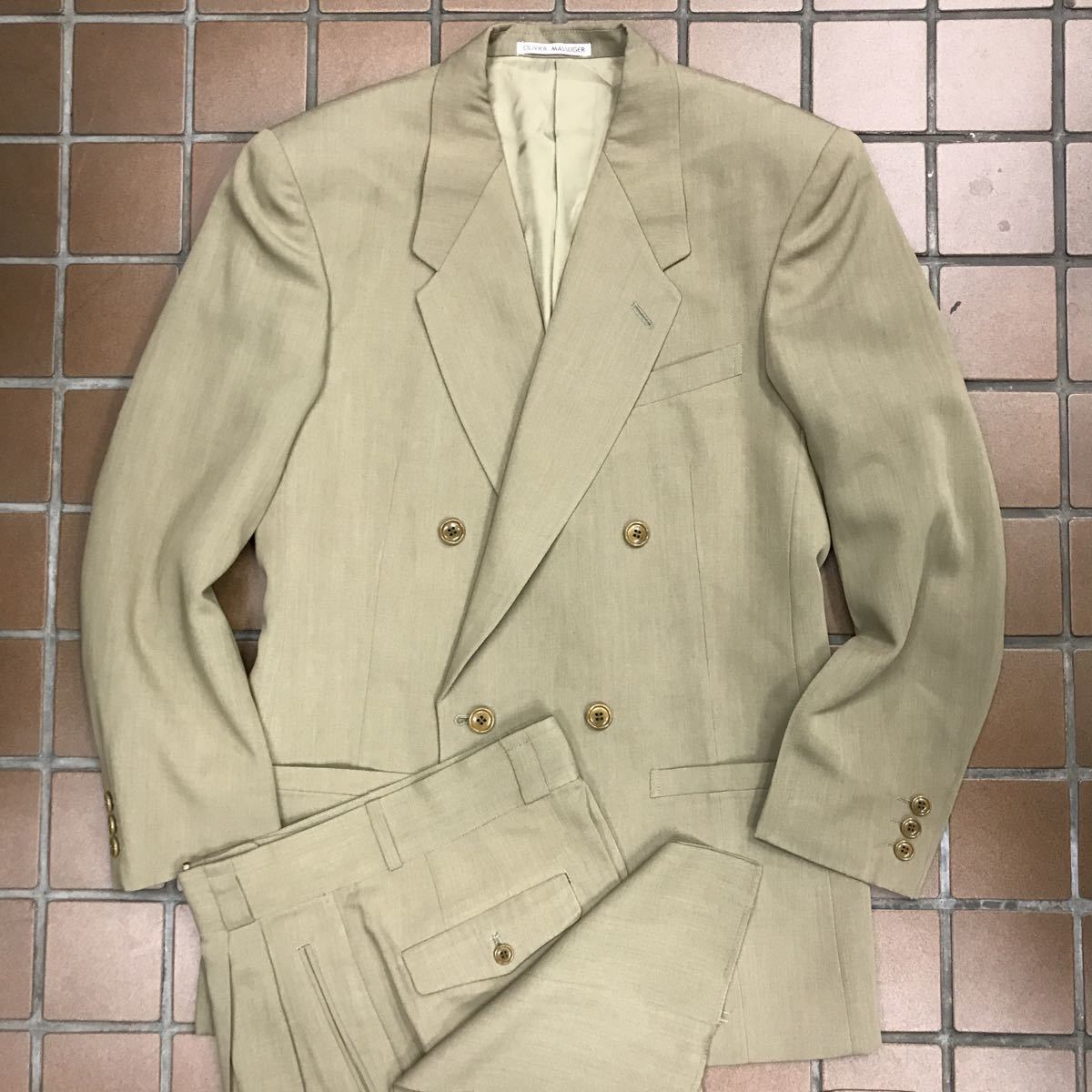 ヤフオク! -「90年代 スーツ」(ファッション) の落札相場・落札価格