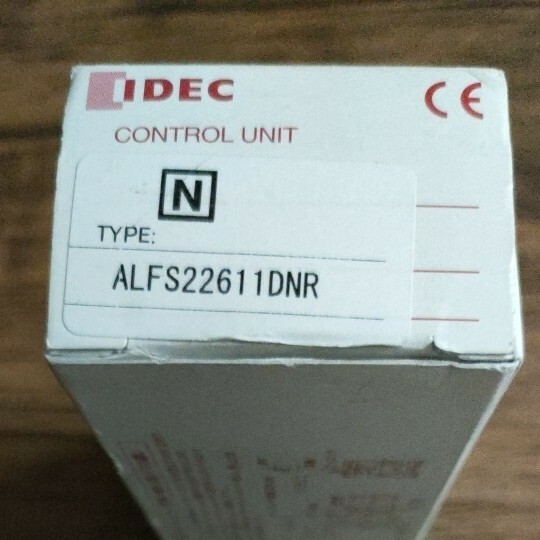 アイデック IDEC 押ボタンスイッチ LED照光ALFS22611DNR(赤) 新品 未使用品