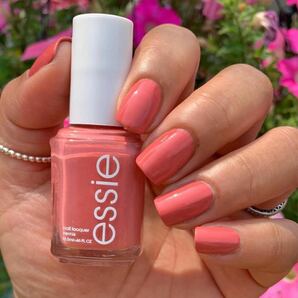 〈エッシー（essie ）〉 ネイルポリッシュ、pink系