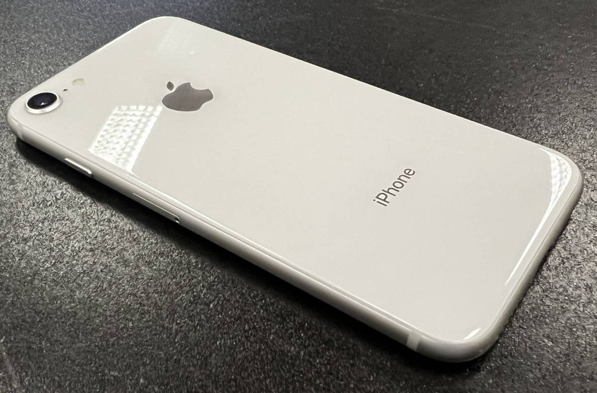ヤフオク! -au iPhone8[64GB] シルバーの中古品・新品・未使用品一覧