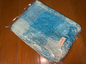 ●装飾系雑貨「布素材 / 水色の編み布 (ストール系?か敷き布) / 詳細不明」●