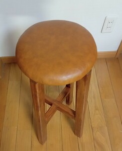 木製スツール　カウンターチェアー　 アンティーク調　　 丸椅子
