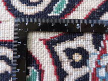 ペルシャ絨毯 手織り 丸形 カーペット ラグ ウール100％ ペルシャ絨毯の本場 イラン ナイン産 円形 直径86cm 本物保証 直輸入_画像9