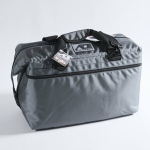 AO Coolers Ballistic 36 Pack Silver / AOクーラーズ バリスティック36パック シルバー