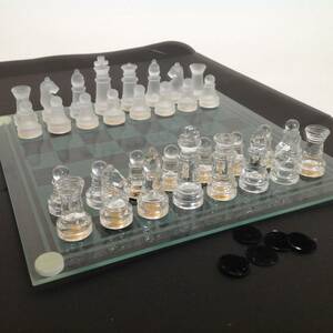 ガラス製 チェス クリアカラー キズあり 滑り止め剥がれあり ボードゲーム 知育ゲーム 盤の大きさ19.7×19.7cm