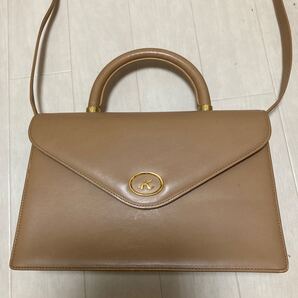 元町 キタムラ ショルダーバッグ ベージュ系 自立する、難アリ(汚れ、臭い等)