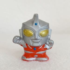 ウルトラマンエース「ウルトラマンシリーズ」指人形　ソフビフィギュア★高さ約４cm〈ｙ