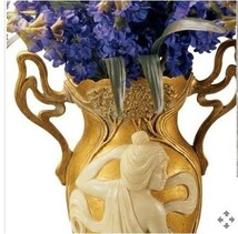 19世紀アールヌーボー調　アイボリーとゴールドの葉であしらわれた花瓶 女性彫刻 置物美術(輸入品_画像2