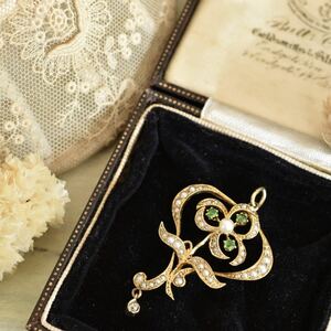  Britain antique 1890 year Victoria nK14 natural g Rossi .la light garnet . natural diamond. pendant top 