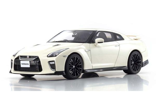 本物の ミニカー 1/18 特別価格 ニッサン GTR R35 京商 スカイライン