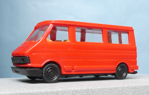 宅急便コンパクト発送 1/87 Praline 80306 FIAT 242 Kombi 中古・現状・1輌