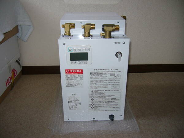 【未使用品】 TOTO REKB12A22 (単相200V) 電気温水器 湯ぽっと（REKシリーズ）12L　2020年製