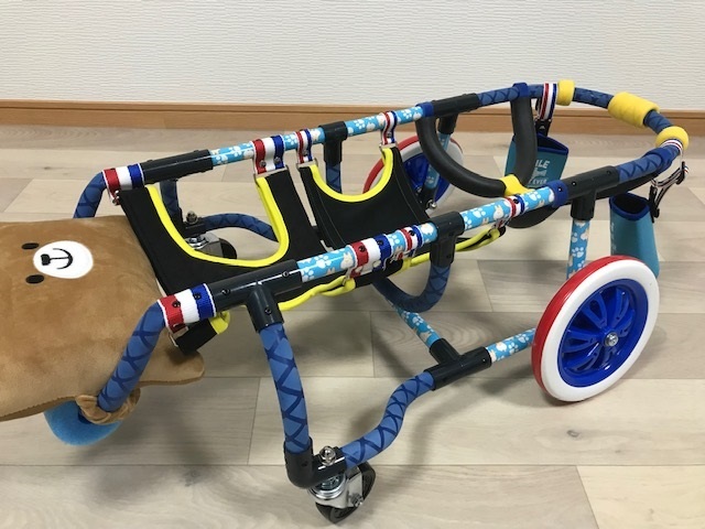 犬用車椅子、柴犬用車椅子4輪車、犬の車椅子 犬用品 犬用品