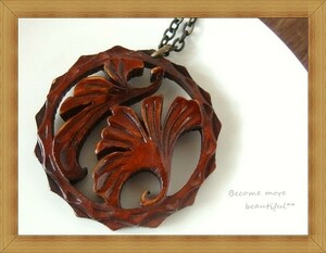 * element .. Japanese style * natural wood / wooden * ginkgo biloba / ginkgo biloba. tree carving design long necklace *113