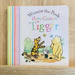 ディズニー英語絵本 キッズ洋書 プーさん Here Comes Tigger