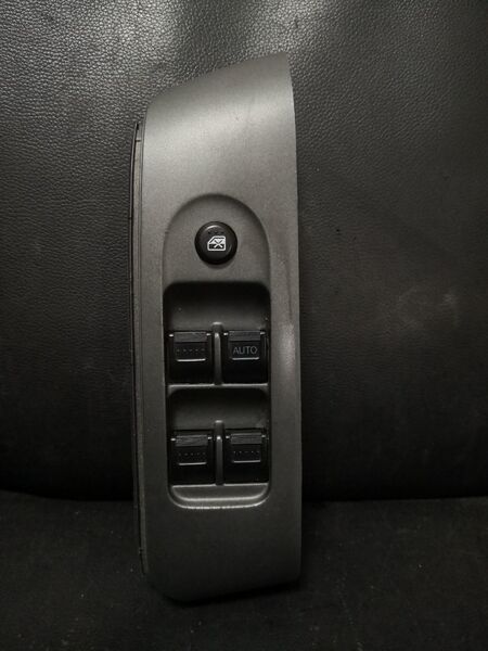 【送料無料】迅速発送 管理E9 フィット GD1 GD2 GD3 GD4 ウインドスイッチ 右 運転席