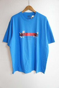 新品 UNIQLO UT ユニクロ BILLIE EILISH ビリーアイリッシュ × 村上隆 クルーネック Tシャツ 半袖 カットソー 青 BLUE サイズXL 1105L