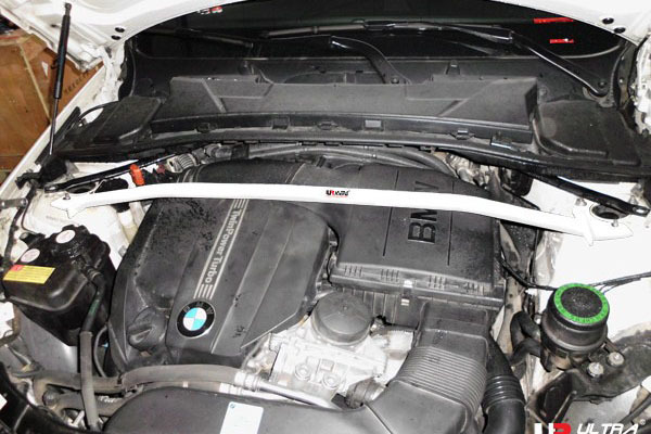 BMW E90 タワーバーの値段と価格推移は？｜84件の売買情報を集計した 
