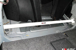 [Ultra Racing] rear tower bar Volkswagen Passat CC 3CBWSC 08/11-12/07 [RE2-1819]