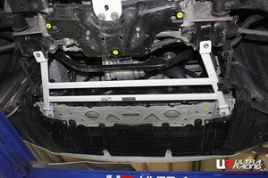 [Ultra Racing] front member brace Lexus IS300H AVE30 13/05- 300H [LA4-2940]