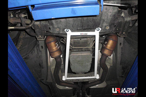 [Ultra Racing] front member brace Dodge Magnum - 04-08 [LA4-2385]