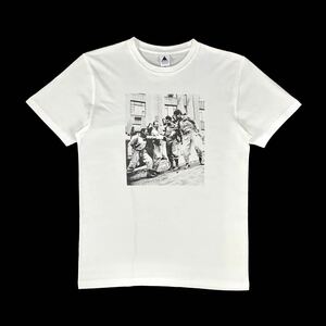 新品 ゴーストバスターズ 80年代 SFコメディお化け オバケ 幽霊退治 映画 一致団結 ワンシーン Tシャツ XLサイズ UNI 大きい ビッグ ワイド