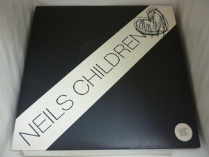 EPA4074　NEILS CHILDREN　/　ALWAYS THE SAME　/　輸入盤7インチEP 盤良好 ピンナップ付き サイン入り？