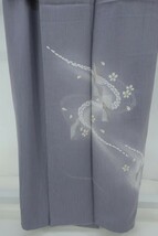 【送料無料】未使用品　付下げ　付け下げ　身丈155.5cm　裄丈63cm　藤色　グレー　桜　短冊　お洒落　正絹　袷　仕立て上がり　m-3201_画像7