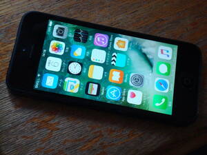 iPhone 5(黒）16GB A1429 iOS10.3.4 auキャリア バッテリよい 送料無料