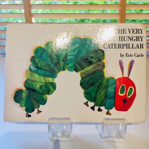 エリックカール はらぺこあおむし Eric Carle The Very Hungry Caterpillar